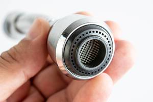 Kitchen Faucet adapter with net in the hand
