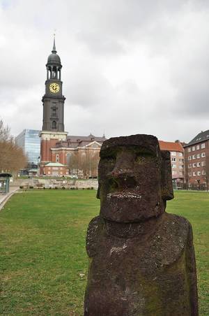 Kleiner Moai-Kopf in Hamburg
