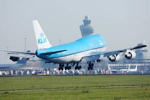 KLM B747 landing at Amsterdam Airport, AMS