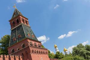 Kreml und die Kremlische Kirchen im Hintergrund
