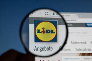 Lidl logo on a computer screen with a magnifying glass