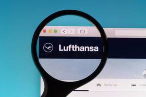 Lufthansa logo under magnifying glass