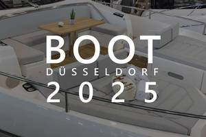 Luxuriöses Deck eines Boots auf der Wassersportmesse mit dem Bildtitel "Boot Düsseldorf 2025"