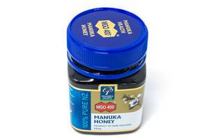 Manuka Honig aus Neuseeland, besitzt Antiseptische und antibakterielle Inhaltsstoffe und wird zur natürlichen Wundheilung verwendet