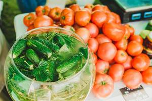 Marinated Cucumbers With Fresh Tomates (Flip 2019)