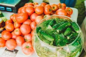 Marinated Cucumbers With Fresh Tomates
