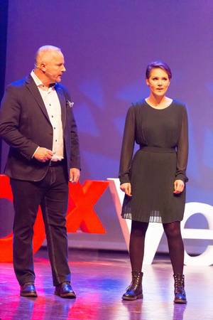 Martine van der Meijden and Gijs Hillmann on the stage - TEDxVenlo 2017
