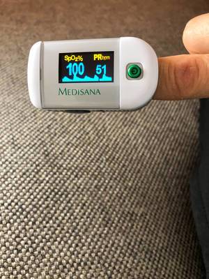 Medisana PM 100 Fingerpulsoxymeter zur Messung der Sauerstoffsättigung im Blut