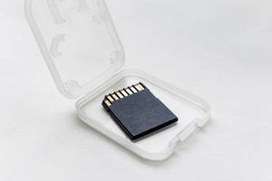 Memory SD-card in a box