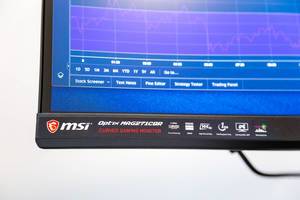 MSI Optix MAG271CQR curved gaming monitor