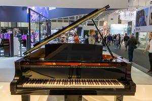 Musikinstrument von Yamaha: Schwarzes Piano - Flügel DC3X EN Pro PE, mit Servoantriebssystem und berührungsloses Glasfaser-Greyscale-Sensorsystem