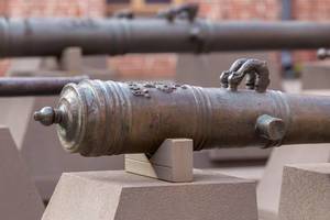 Old cannons at Artilleriyskiy Dvor Gim in Moscow