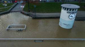 Pegel Köln und überflutete Uferflächen - Drohnenfoto
