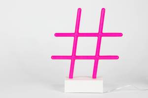 Pinkes Hashtag Zeichen - Rautezeichen