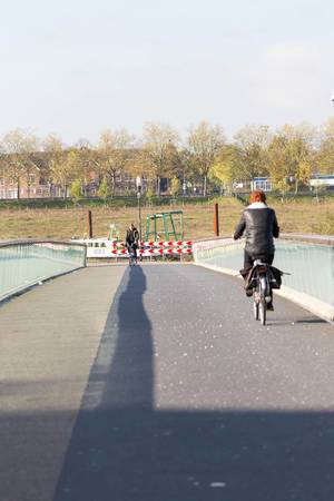 Radfahrer auf einer Brücke - Venlo