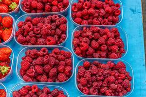 Raspberries on marketplace