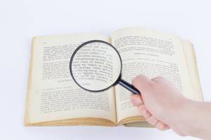 Reading magnifier