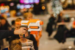 Recon Nerf Play Toy With Indoors Lights