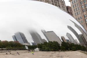 Reflexion of the Chicago skyline on the Cloud Gate sculpture