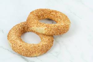 Round Pastry with sesame (Flip 2019)