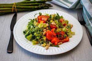 Salad With White Bean, tomato , asparagus and cucumber