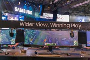 Samsung Global 49” super ultrawide curved gaming monitor CRG9 - "wider view. winning play"