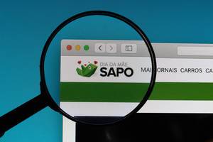 SAPO logo under magnifying glass
