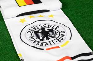 Schal für Fans der deutschen Fußballnationalmannschaft