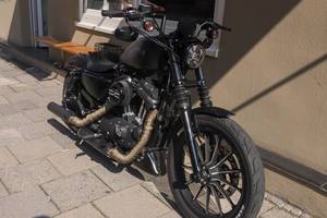 Schwarzes Harley-Davidson Motorrad