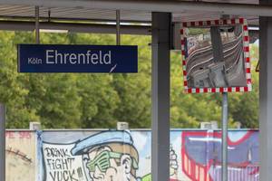 Sicherheitsspiegel auf der Station Köln-Ehrenfeld