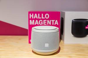 Smarthome per Sprachbefehl nutzen, mit dem Hallo Magenta Smart Speaker der Telekom