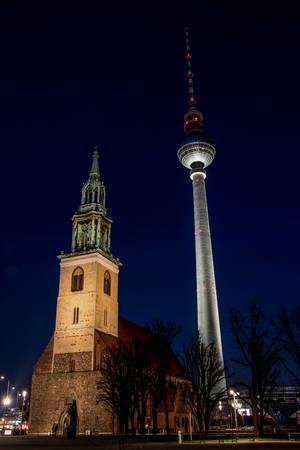 St. Marienkirche and Berliner Fernsehturm at night