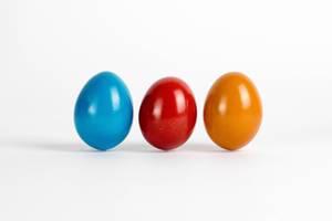 Standing easter eggs