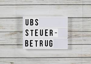 Steuerbetrug und Risikoverkäufe:UBS soll 3,7 Milliarden Euro an Fiskus zahlen