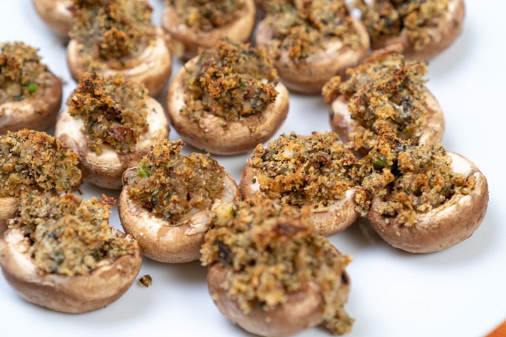 Stuffed Mushrooms with Cheese and Parsley on the plate (Flip 2020)