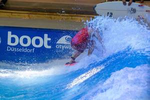 Surfing Anlage Citywave bei der Boot Düsseldorf 2018