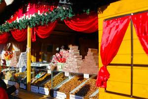 Süßigkeiten auf dem Weihnachtsmarkt