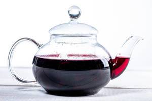 Teapot with hibiscus tea (Flip 2019)