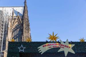 The christmas market at the Cologne cathedral