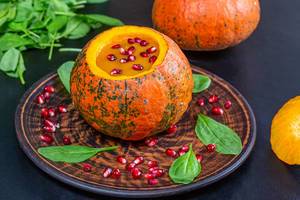The idea of pumpkin treats to Halloween