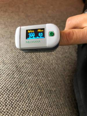 The Medisana finger pulse oximeter measures blood oxygen saturation levels and heart rate