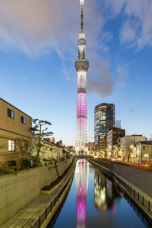 Tokyo Skytree: Blue Hour and Long Exposure with "frozen water"