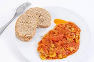 Tomato Stew with fried Chicken Breasts with bread