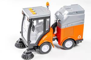 Toy car for cleaning roads and sidewalks (Flip 2019)