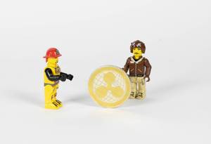 Toy figures with Ripple coin