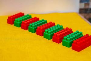 toy green and red blocks
