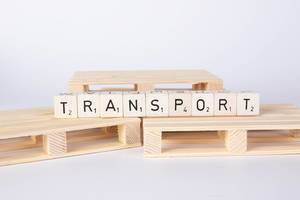 Transport text on wooden pallets