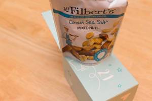 Tür 21: Nussmischung / Cornish Sea Salt Mixed Nuts