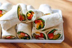 vegetable and chicken wrap