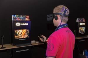 Visitor gaming with Oculus Rift Headset and Oculus Rift Touch Controller
